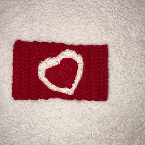 Handmade Girls Red Heart Crochet  Headband - Picture 1 of 2
